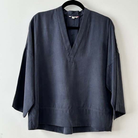 Gap 100% Lyocell Tencel Gray Blue Kimono Sleeve V-Neck Top - Picture 1 of 16